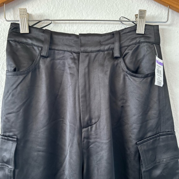 Favorite Daughter Meteorite Black Satin Cargo women’s Pants Size 0 - Picture 5 of 12